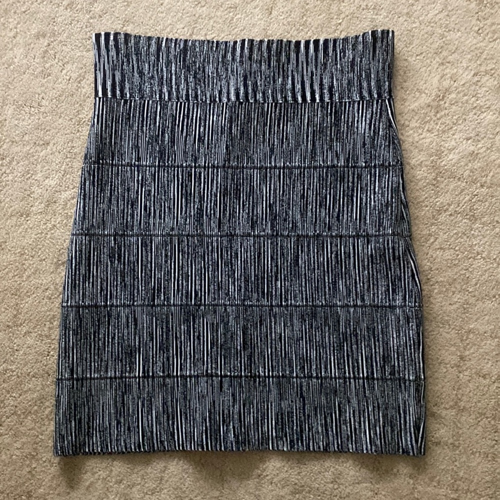BCBGMAXAZRIA Black and White Bandage Bodycon Mini Skirt